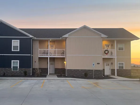 1612 S Hamilton St, Sullivan, IL 61951