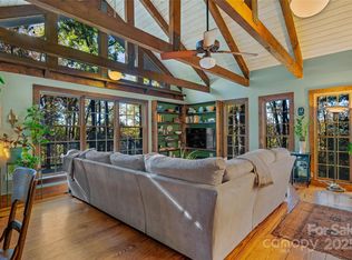 499 E Poplar Dr, Hendersonville, NC 28792