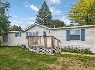 118 Alpena St, New Hudson, MI 48165