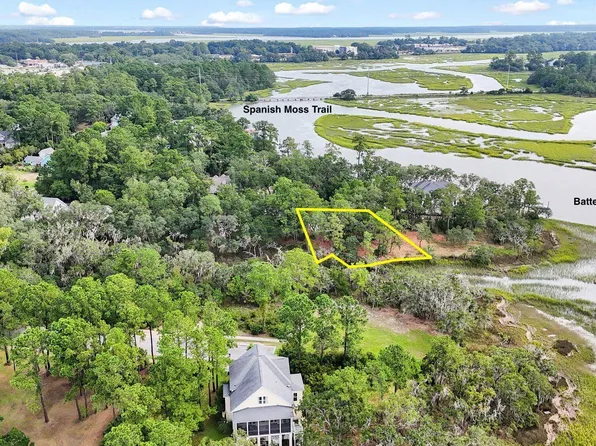 2222 Spanish Ct, Beaufort, SC 29902
