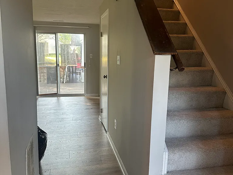 8414 Klarey Ct — Photo 11