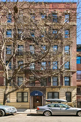 Rented by Compass | media 6
