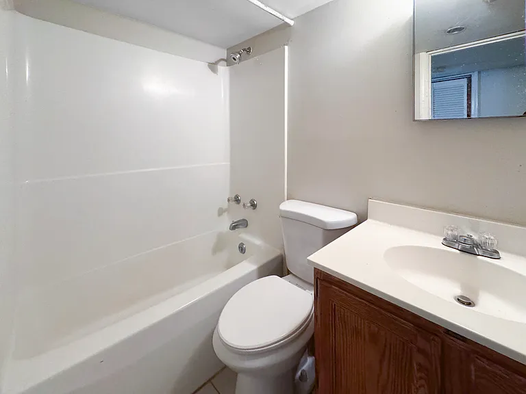 7419 Courtland Cir — Photo 18