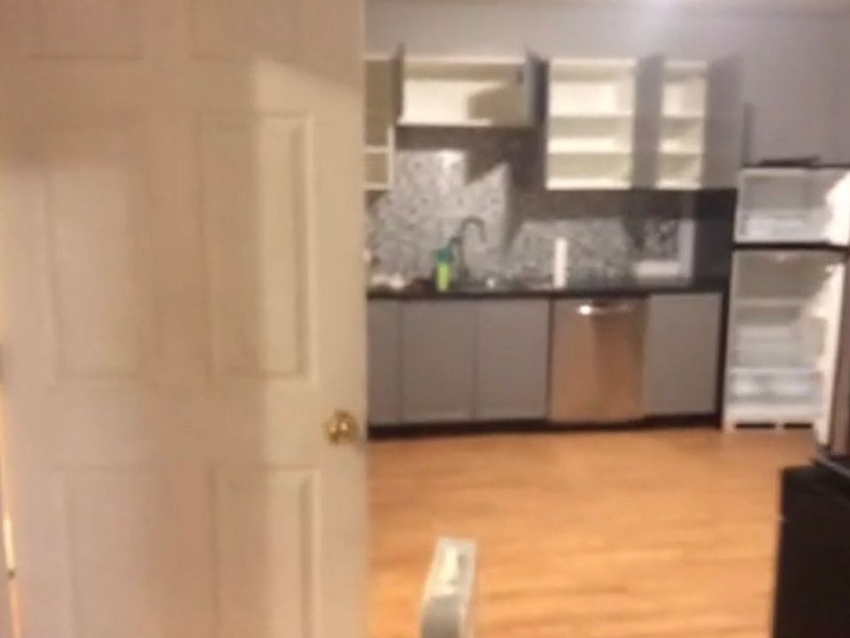 2nd image of 187 North St #1