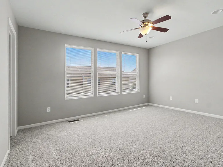 27971 Middleton Dr — Photo 9