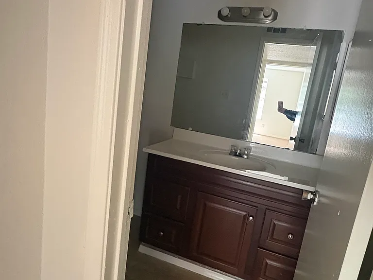 9700 Leawood Blvd #302 — Photo 9