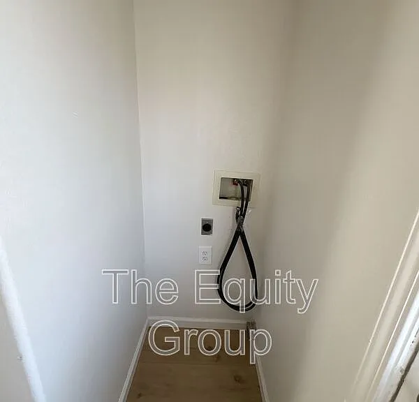 322 S Crespi Ave — Photo 11