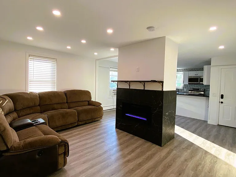 61 Charles St #2 — Photo 9