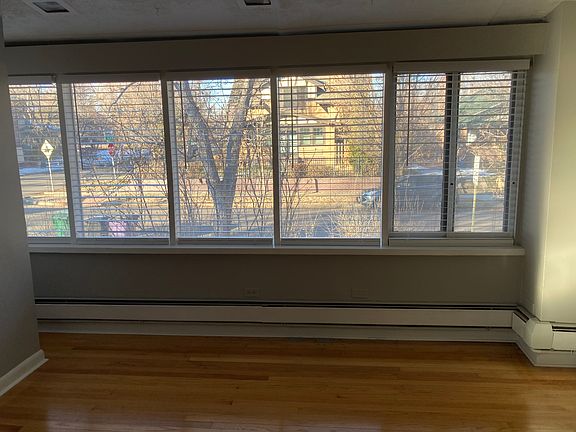4th image of 800 Adams St
