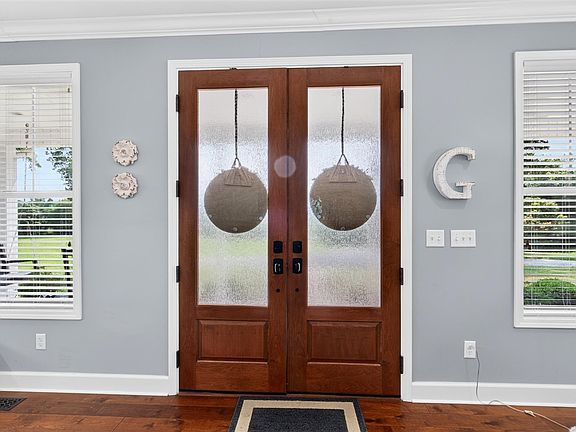 3rd image of 515 New Glasgow Rd