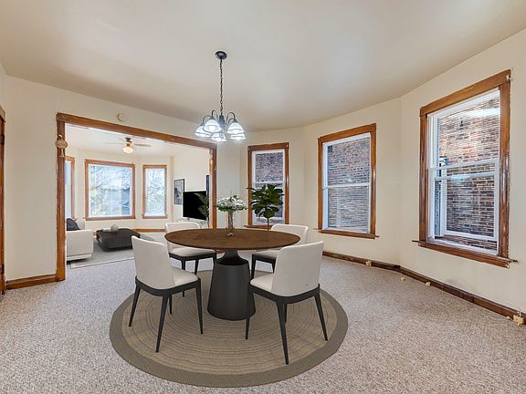 5th image of 606 N Leclaire Ave