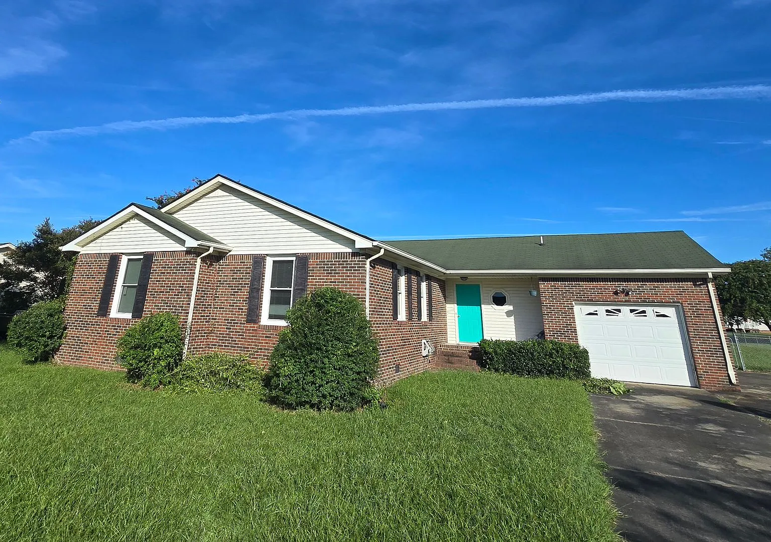 3 Bed, 2 Bath Ranch, Less Than 20 Minutes to Virginia/NC Line — Photo 1