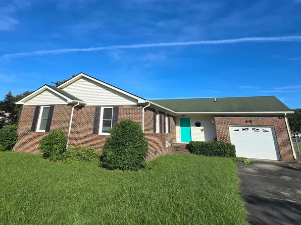 1124 Chestnut Dr, Elizabeth City, NC 27909