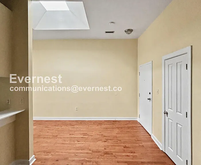 1815 W Grace St #2 — Photo 3