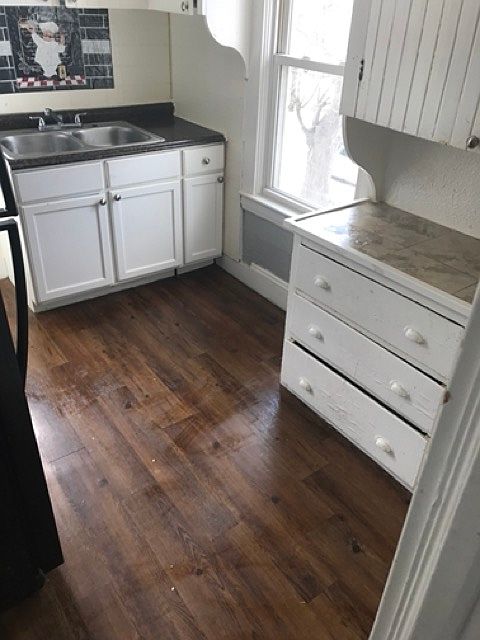 1st image of 11808 Kelton Ave