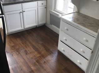 11808 Kelton Ave, Cleveland, OH 44106