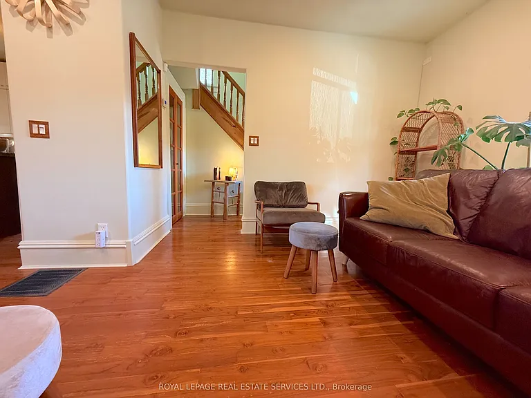 14 Duke St — Photo 4