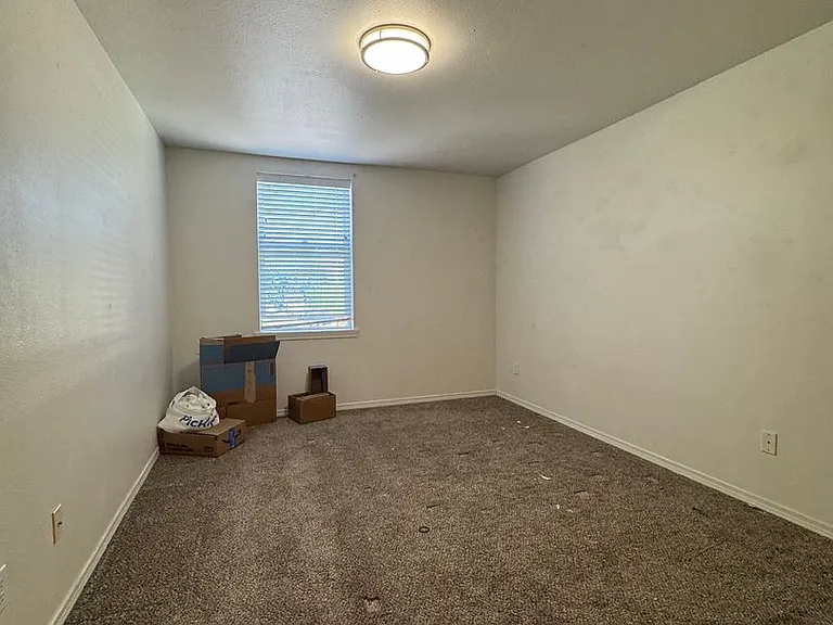 1512 Brook Ct — Photo 19