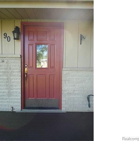 1st image of 90 E Lovell Ave