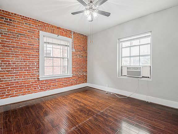 2nd image of 1110 S Lake St APT 307