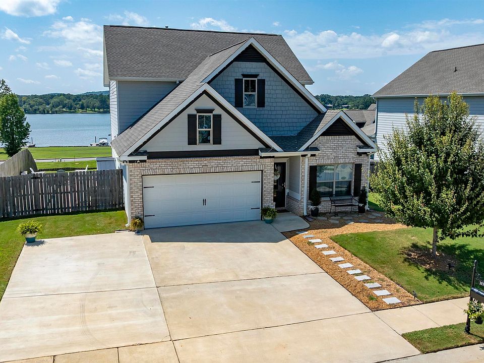 1st image of 3175 Boardwalk Ln