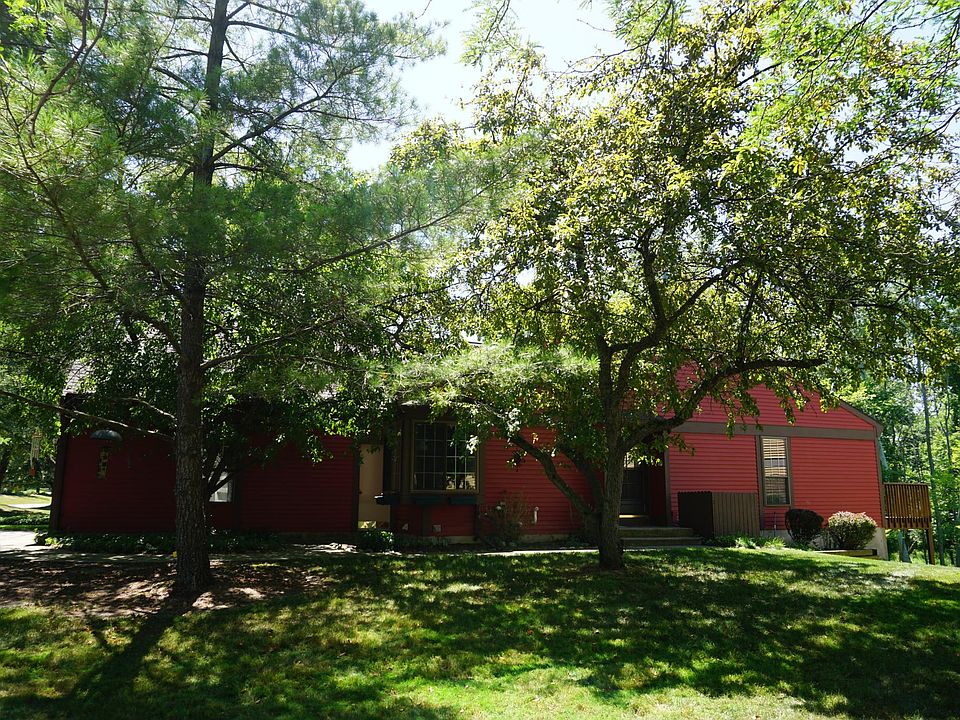 1st image of 3533 Whispering Brook Dr SE