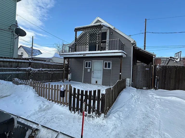 600 Tonawanda St — Photo 9
