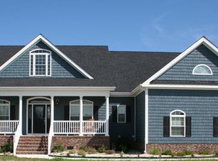 108 Applewood Dr, Moyock, NC 27958