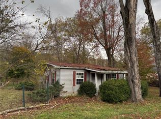 333 Green Acres Ln, Ligonier, PA