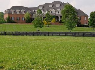 6662 Cross Keys Rd, College Grove, TN 37046