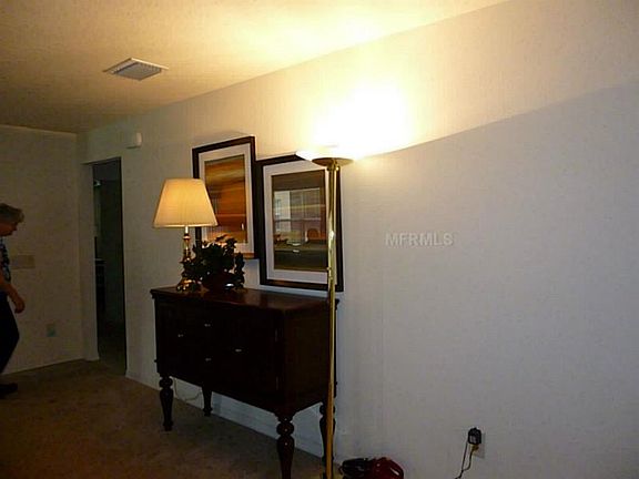 4th image of 3203 Islawild Way