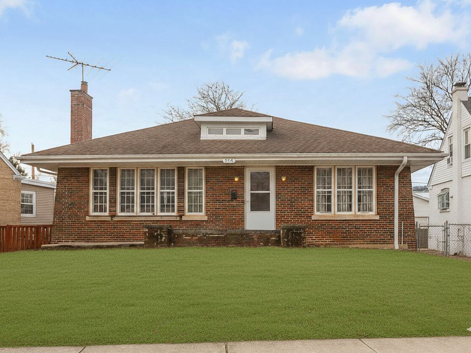 1st image of 556 Orchard Ct