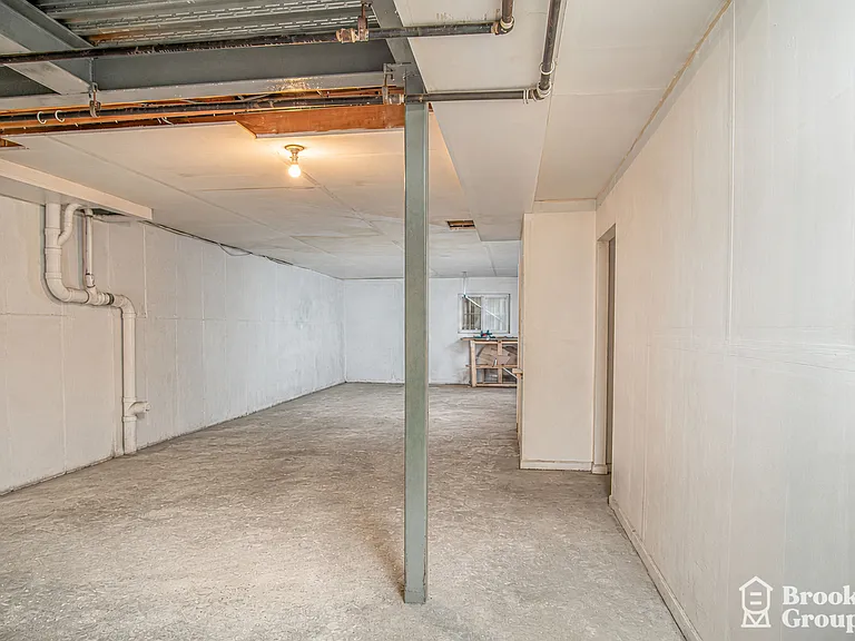 475 Hart St #2 — Photo 13