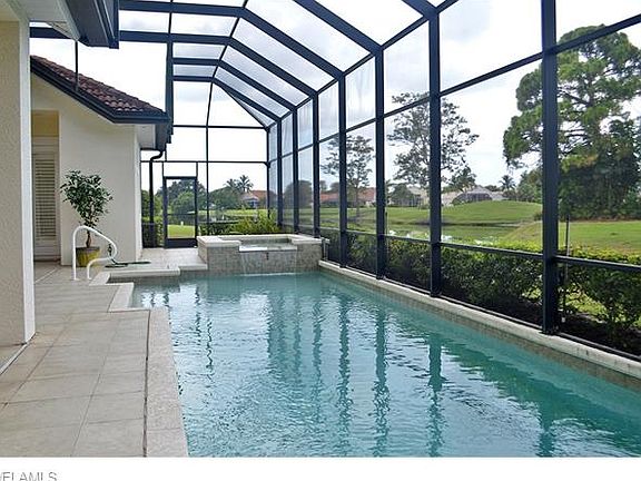 3rd image of 28487 Las Palmas Cir