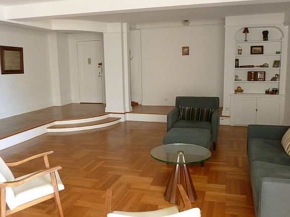 2nd image of 565 W End Ave APT 10D