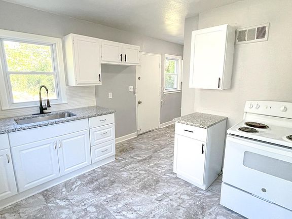 4th image of 7439 Arleta Blvd #7439