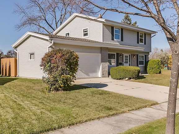 2nd image of 6101 Thornridge Ln