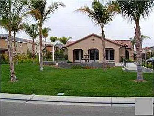 1681 Julia Way — Photo 21