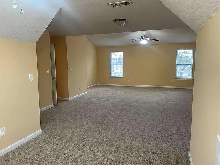 408 Canoga Ct — Photo 16
