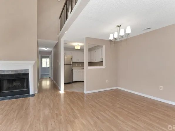 8616 Tamarron Dr, Plainsboro, NJ 08536