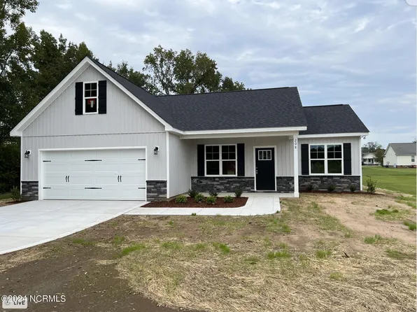 208 Jefferson Street, Clinton, NC 28328