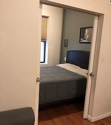 4th image of 531 W 48th St APT 4