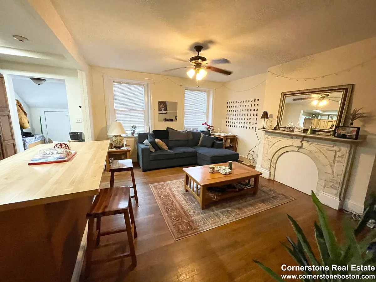 Building Photo - 465 Massachusetts Ave #1