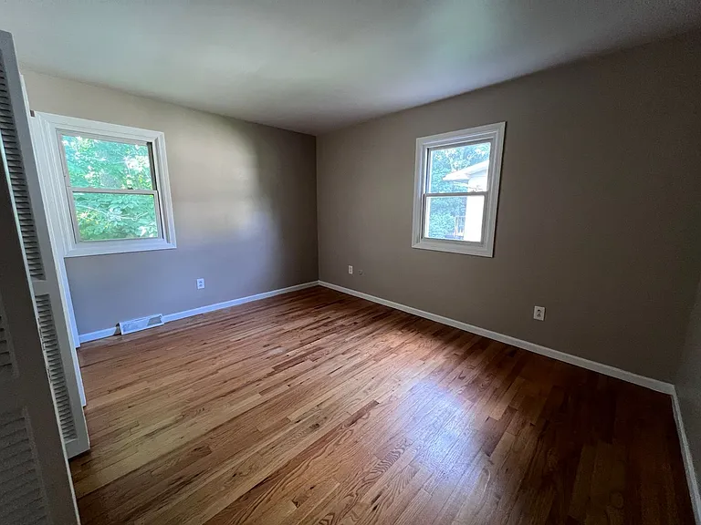 3010-3012 Okemos Dr SE — Photo 12