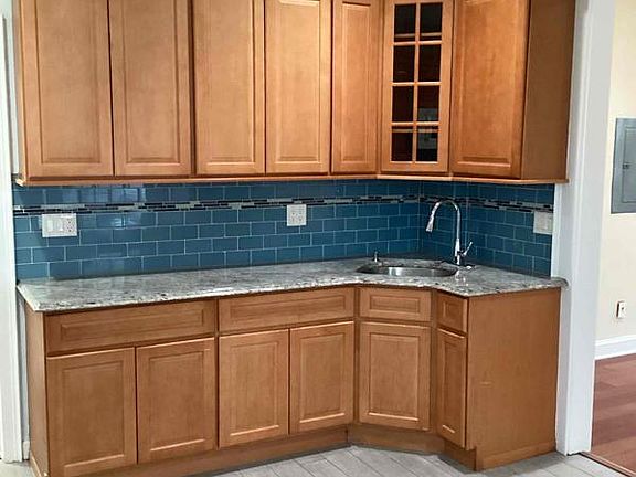 5th image of 58 Chestnut St APT 2