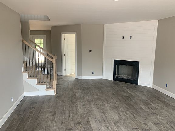 4th image of 28 Charleston Oaks Lot 28