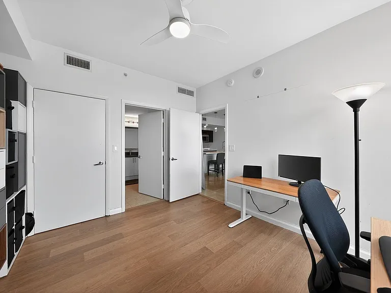 90 SW 3rd St #2709 — Photo 23