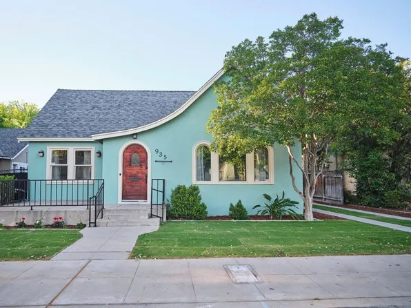 935 E Clinton Ave, Fresno, CA 93704