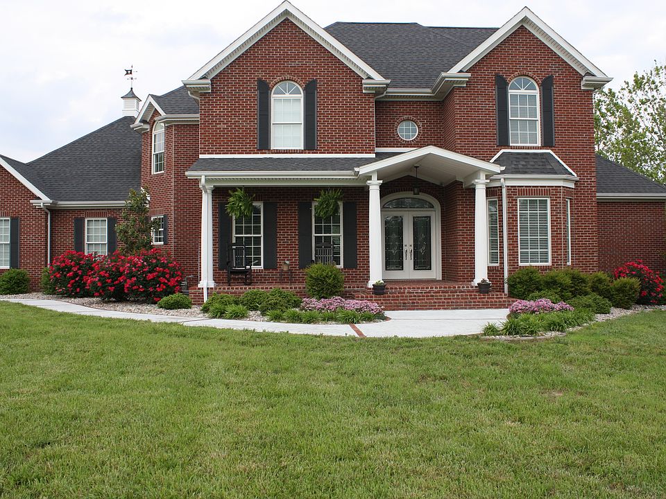 1st image of 555 Lovers Ln