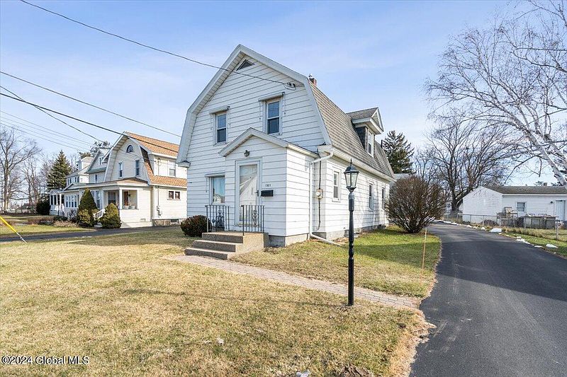 2nd image of 161 Old Loudon Road